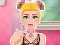 Spel Audreys historien som skönhetsmakeup vloggare på nätet Spel Audreys historien som skönhetsmakeup vloggare på nätet